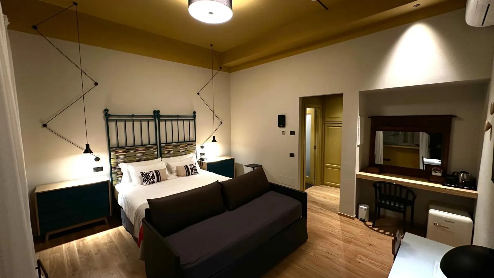 Hotel Priori Secret Garden Perugia Italien