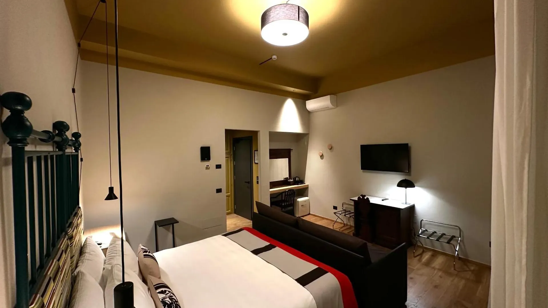 Hotel Priori Secret Garden Perugia